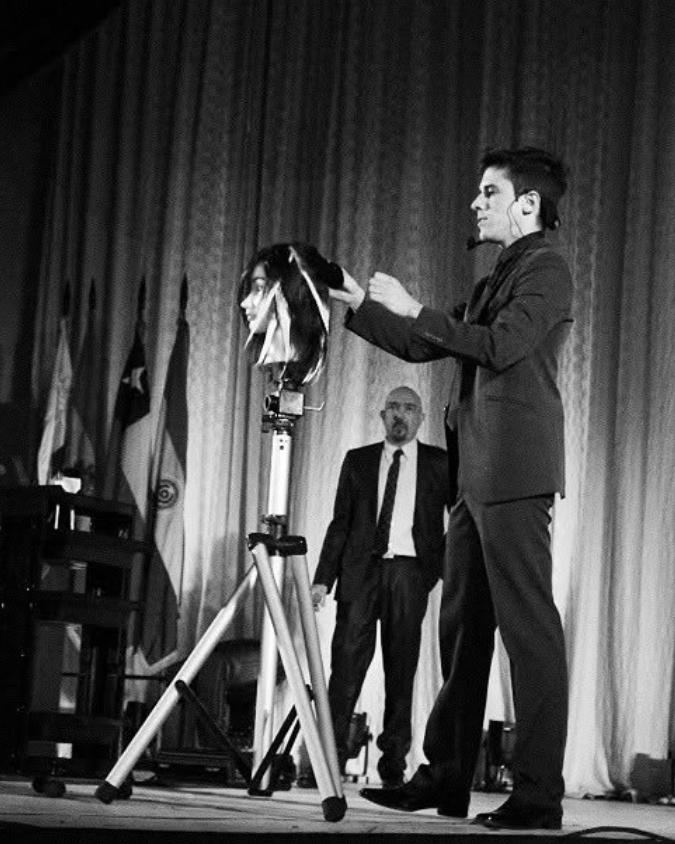 ICD Uruguay año 2015 en una demo de balayage free hand